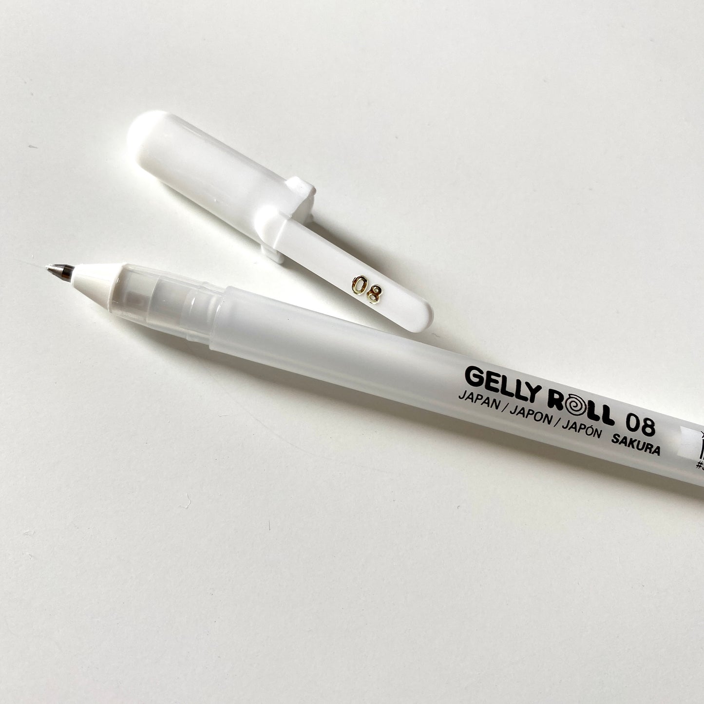 Gelly Roll White pen