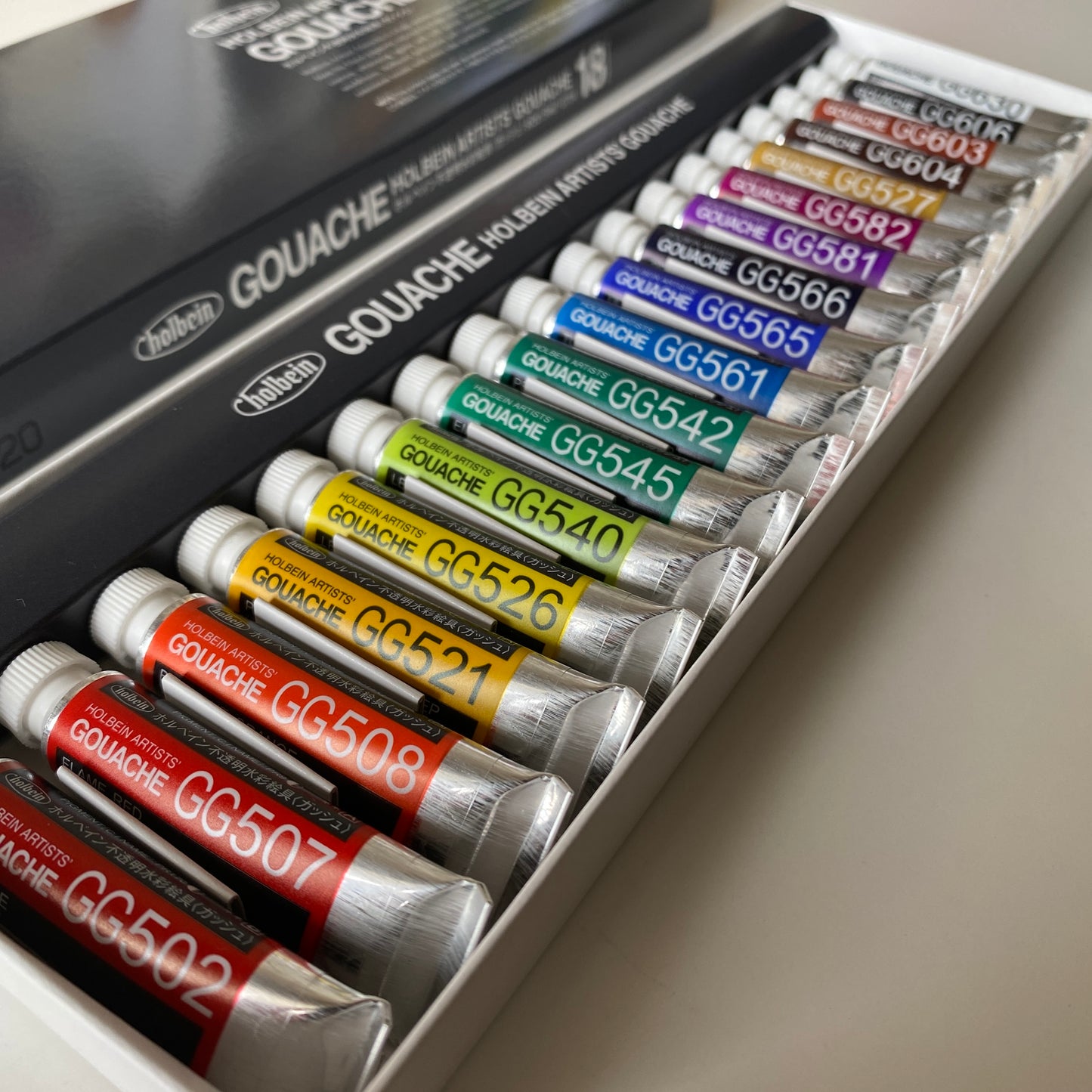 Holbein Artists’ Gouache 5ml tubes | 18 colours set