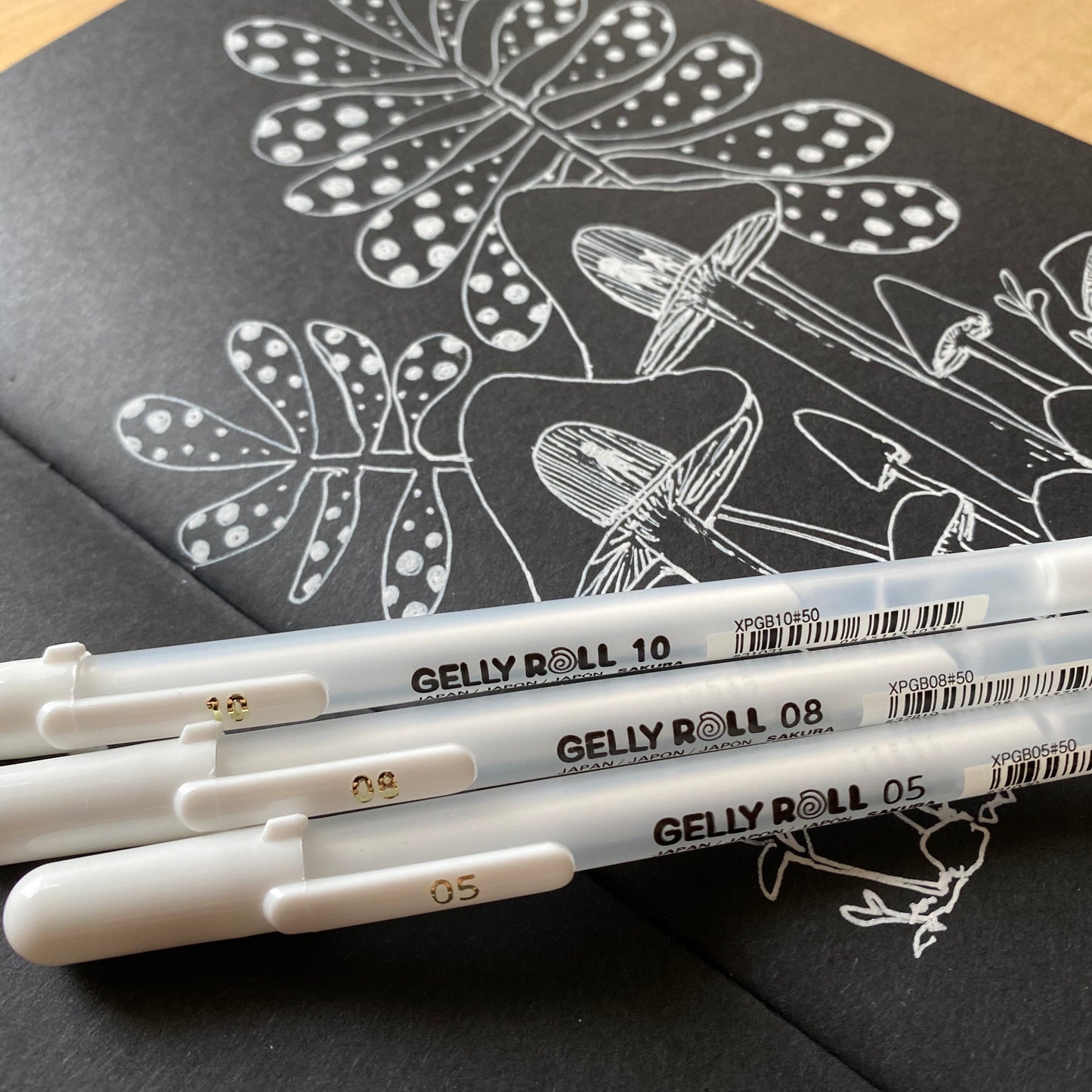Gelly Roll (White) - Set of 3 (Fine, Medium, Bold)