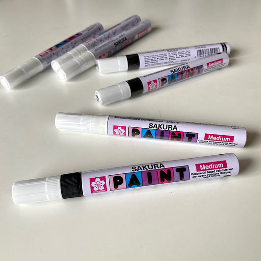 Sakura Xylene-based Paint Marker (Medium Point)